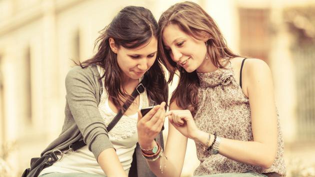 telefon mobil femei