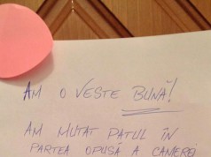 Mesaj haios de Anul Nou, lăsat de un vecin lângă un mic cadou mesaje haioase de anul nou