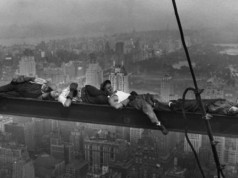 Cele mai ciudate locuri în care poţi trage un pui de somn