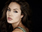 Un discurs incredibil! Angelina Jolie: Ce vor cu adevărat femeile de la bărbaţi?
