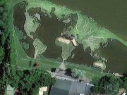 harta lumii in spatele casei