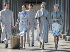 O companie aeriană a rupt gura târgului cu uniformele sale haute couture