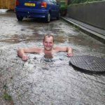imagini-amuzante-jacuzzi-pe-strada