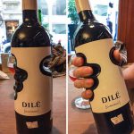 imagini-interesante-pentru-o-zi-buna–sticla-de-vin