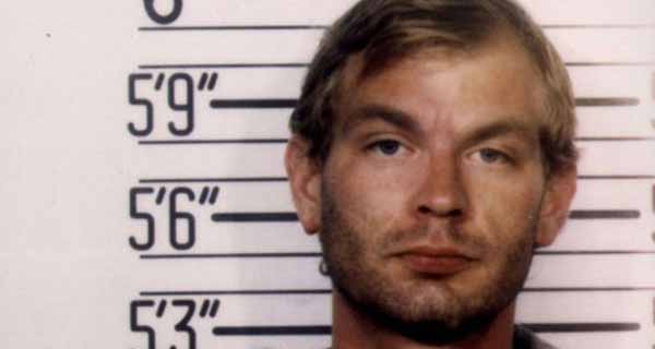 jeffrey dahmer criminal in serie