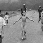 fata-stropita-cu-napalm