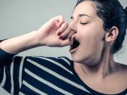 De ce cască oamenii? Un mister nedesluşit încă de ce cască oamenii