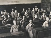 Marin Alexandrescu: cum a reuşit un cioban să înfiinţeze 160 de şcoli la ţară marin alexandrescu