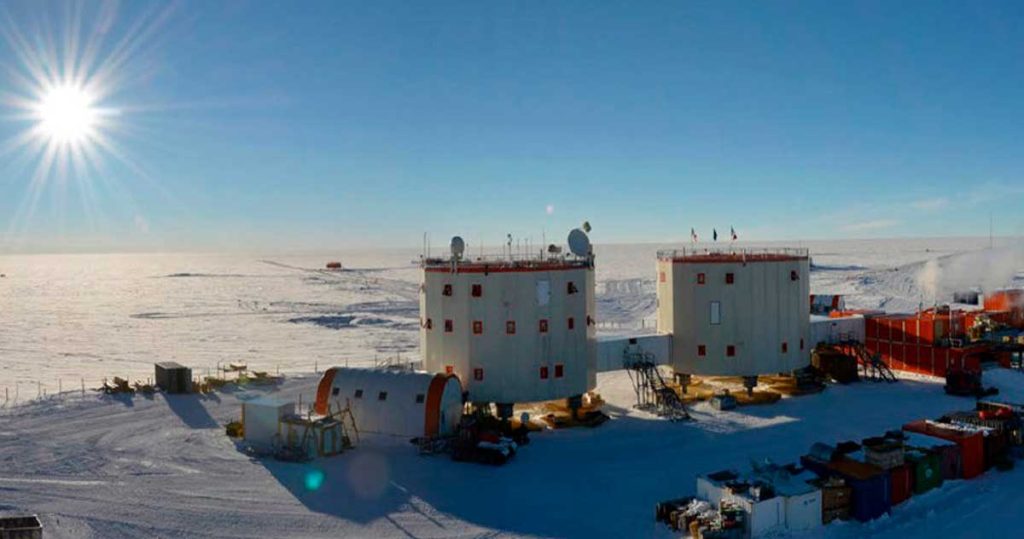 antarctica loc fara fus orar