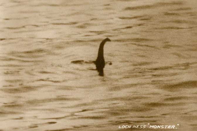 monstrul din loch ness