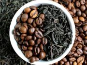 Cine are mai multă cofeină: ceaiul sau cafeaua? Ce spune ştiinţa despre asta multă cofeină ceaiul sau cafeaua