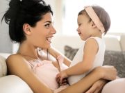 De ce unii copii învaţă să vorbească mai devreme. Motivul simplu, explicat de cercetători De ce unii copii învaţă să vorbească mai devreme