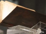 Universitatea Harvard a scos coperta din piele umană a unei cărți din anii 1880. Care este istoria macabră a acestui meşteşug coperta din piele umană