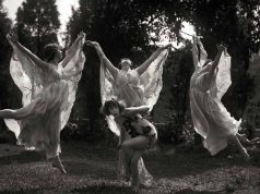 Peste 40% dintre oamenii din lume încă mai cred în vrăjitorie. Care este explicaţia cred în vrăjitorie