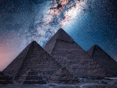 Coincidenţă bizară: latitudinea Marii Piramide din Giza este aceeași cu viteza luminii latitudinea Marii Piramide viteza luminii