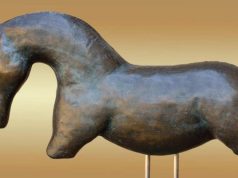 Primul cal sculptat din lume: figurina din fildeș veche de 35.000 de ani din peștera Vogelherd Cel mai vechi cal sculptat descoperit vreodată