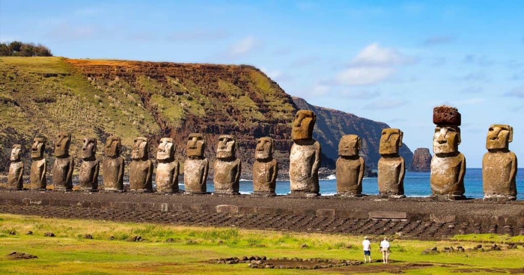 Insula Paştelui Rapa Nui statui Moai