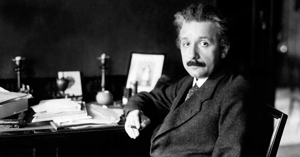 descoperiri făcute de Albert Einstein