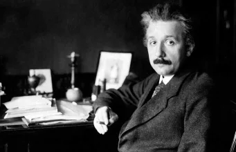 descoperiri făcute de Albert Einstein