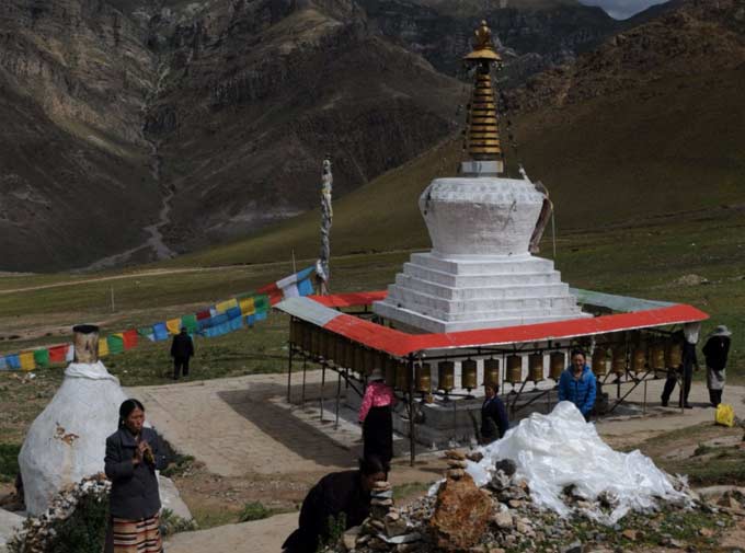 Urme de mâini vechi himalaya altar budist