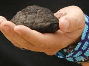 Oamenii de știință au descoperit „oxigen întunecat” pe fundul oceanului, generat, surprinzător, de bulgări de metal oxigen întunecat