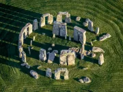 Piatra altarului de la Stonehenge a fost adusă tocmai din Scoția, de la 750 km distanţă, în urmă cu 4.500 de ani piatra altarului de la stonehenge