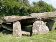 Piatra lui Arthur: Un monument vechi de 5.700 de ani din Anglia legat de legenda regelui Arthur Piatra lui Arthur