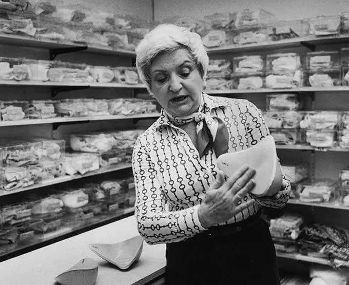 Ruth Handler cine a creat păpuşa barbie