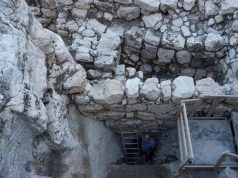 Arheologii au descoperit un șanț antic masiv în Ierusalim, rezolvând un mister vechi de 3.800 de ani șanț antic masiv în Ierusalim