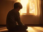 Un nou studiu arată că oamenii învață să se prefacă surprinzător de devreme în vieţile lor oamenii învață să se prefacă