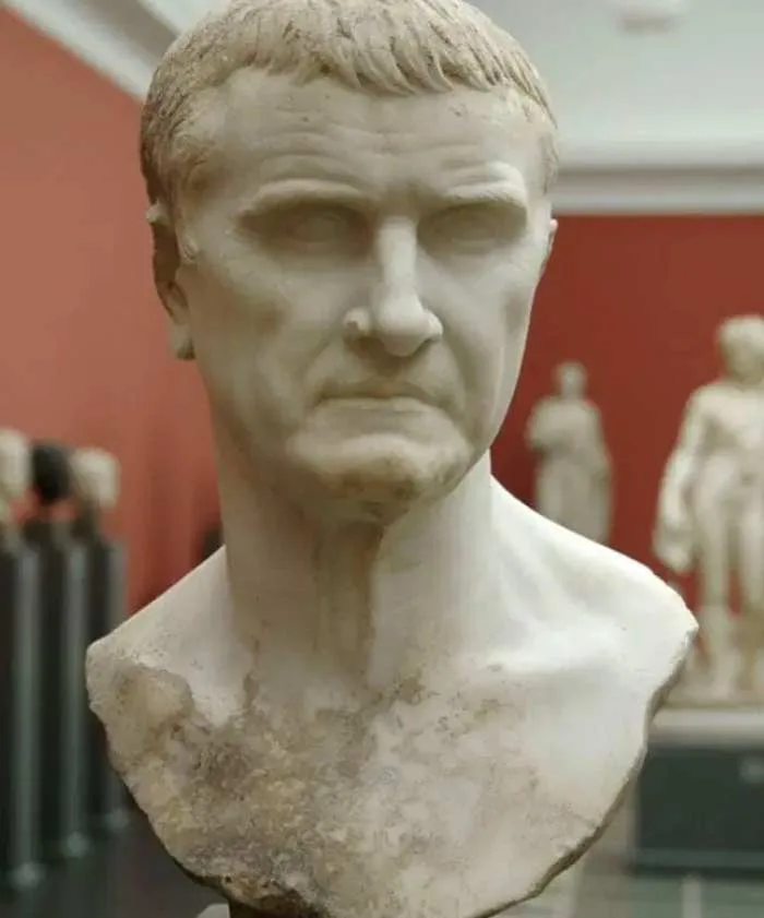 bust crassus jpg