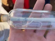 Un mesaj într-o sticlă veche de 200 de ani a fost găsit în urma unor săpături mai vechi mesaj într-o sticlă veche de 200 de ani