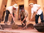 Mormânt vechi de 2.000 de ani, cu 12 schelete, descoperit la Petra, unde a fost filmat „Indiana Jones și ultima cruciadă” Mormânt vechi de 2.000 de ani petra