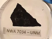 În trecut, Marte avea izvoare termale favorabile existenței vieții, arată un cristal de meteorit Marte avea izvoare termale