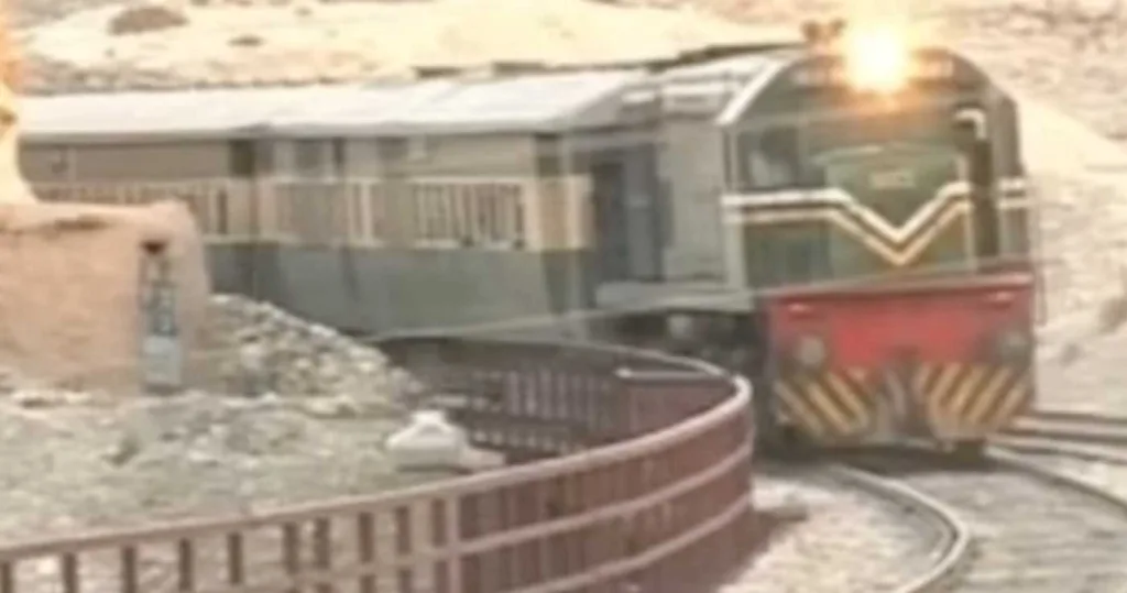 Tren cu 400 de pasageri
