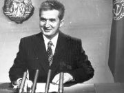 Cum sună o poezie scrisă de Nicolae Ceaușescu și ce greșeli are? poezie scrisă de Nicolae Ceaușescu