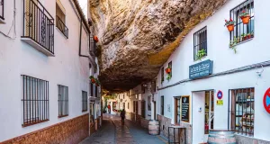 Setenil de las Bodegas