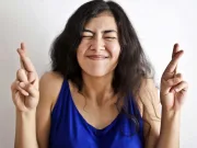 De ce se încrucișează degetele pentru a avea noroc și de unde vine acest obicei? De ce se încrucișează degetele pentru noroc