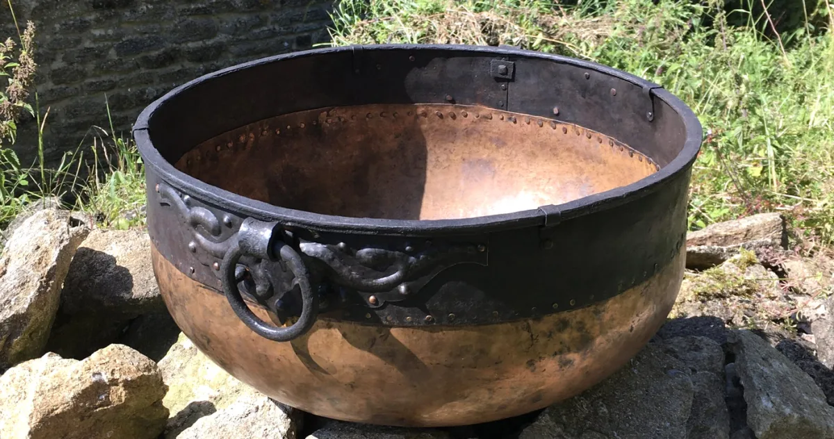 cazanele gigantice din epoca fierului