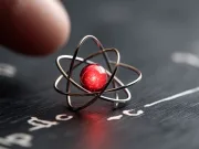 Cel mai rar eveniment din istorie: cum au văzut fizicienii un atom dezintegrându-se, deși ar fi trebuit să aștepte un trilion de vieți ale Universului Cel mai rar eveniment din istorie