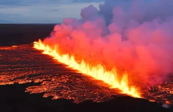 foc în Islanda vulcan