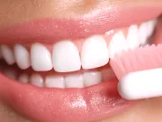 Periuța ta de dinți poate conține urme de fecale, arată studiile. Gestul simplu care te protejează Periuța ta de dinți poate conține urme de fecale, arată studiile. Gestul simplu care te protejează