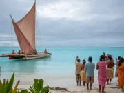 Prima țară care dispare oficial de pe hartă. Motivul pentru care mii de oameni stau la o „coadă” virtuală pentru a-și abandona casele în Tuvalu tuvalu dispare de pe hartă