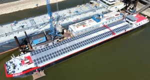 cargobot blue marlin panouri solare