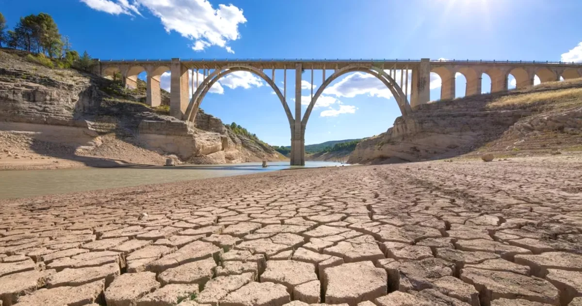 Continentele Pământului se usucă mai repede ca niciodată