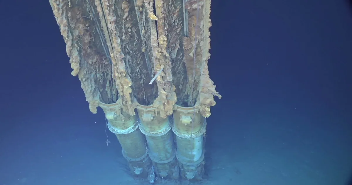 O navă-fantomă din Al Doilea Război Mondial, găsită la aproape 7.000 de metri adâncime