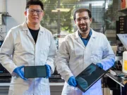 Spune adio bateriilor. O descoperire uimitoare îți va alimenta gadgeturile direct de la becul din tavan prin mici celule fotovoltaice Spune adio bateriilor. O descoperire uimitoare îți va alimenta gadgeturile direct de la becul din tavan prin mici celule fotovoltaice