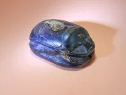 O fetiţă de 3 ani a făcut descoperirea vieții: „piatra” pe care a găsit-o este o amuletă veche de 3.800 de ani O fetiţă de 3 ani a făcut descoperirea vieții: „piatra” pe care a găsit-o este o amuletă veche de 3.800 de ani