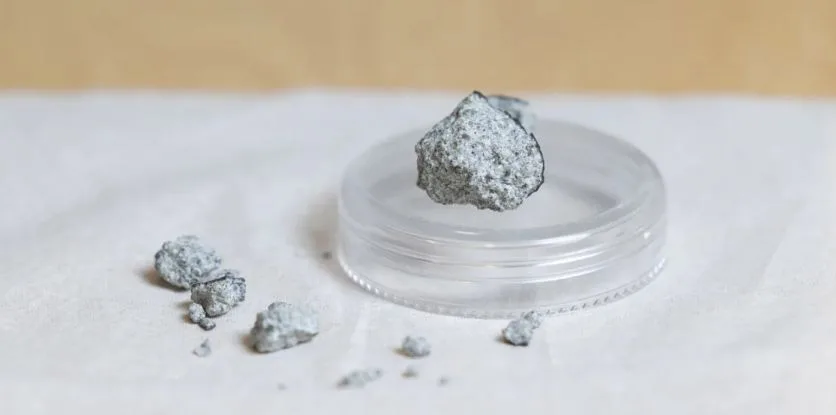 meteorit mai vechi decât Pământul a căzut peste o locuință