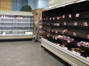 rafturile goale din supermarketuri te fac să te simți neliniștit